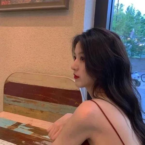 红伶泪